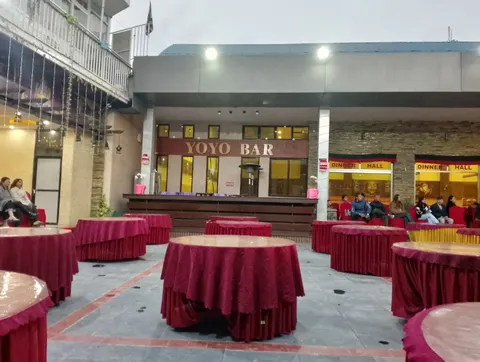 YoYo Banquet: पोर्टफोलियो फोटो 3